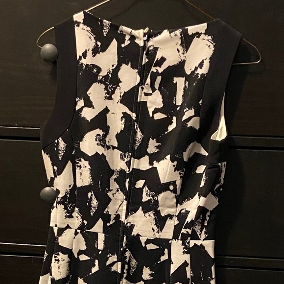 HM dress - Size 4 - Picture 2 of 3